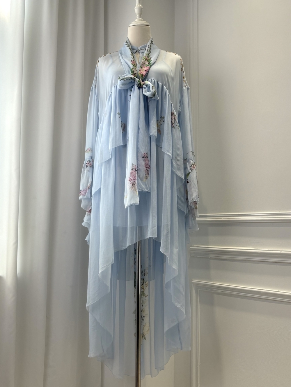 Camilla ruffle high low dress with long sleeve - Picture 9 of 15
